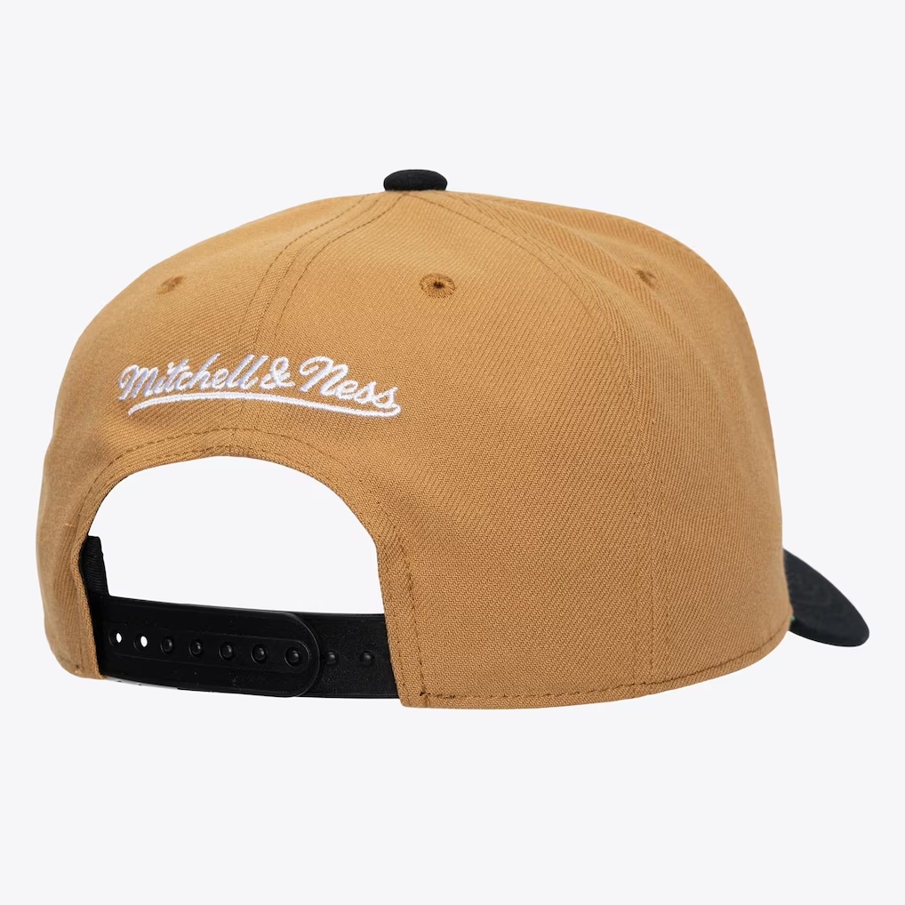mens-mitchell-and-ness-gold-philadelphia-76ers-legendary-home-pro-pinch-snapback-hat_ss5_p-203263546+pv-2+u-aux79lz8i7oppluulhzz+v-qgailop9enpprny9n8vt.webp