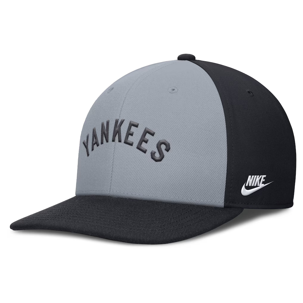 navy-new-york-yankees-pro-performance-snapback-hat_ss5_p-201725584+pv-3+u-adqqlsj9zxmbcdbc1fib+v-t4rvumlbfqiofmdvrrdv.webp