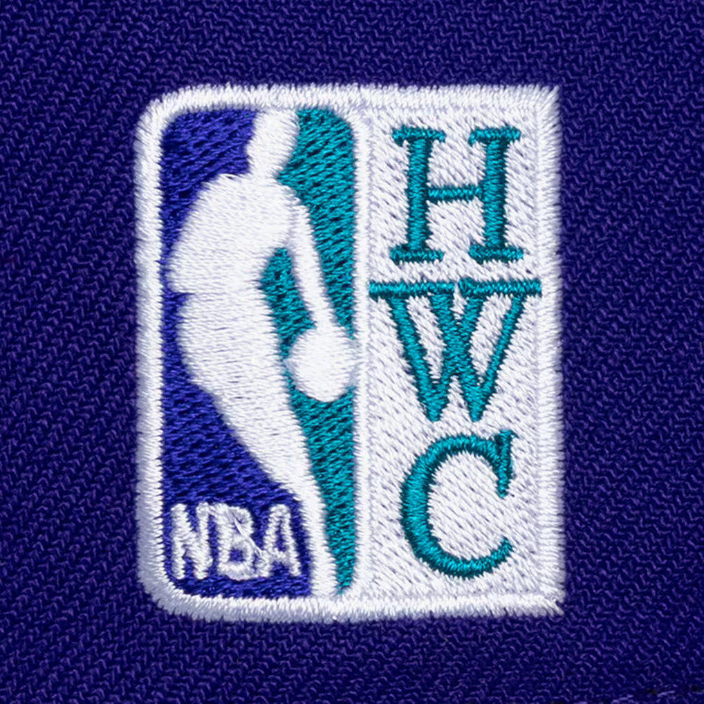 mens-mitchell-and-ness-purple-charlotte-hornets-legendary-home-pro-pinch-snapback-hat_ss5_p-203263536+pv-3+u-1gwcgp4xitix2femssl3+v-ndwjfme05jqecehlje9b.webp