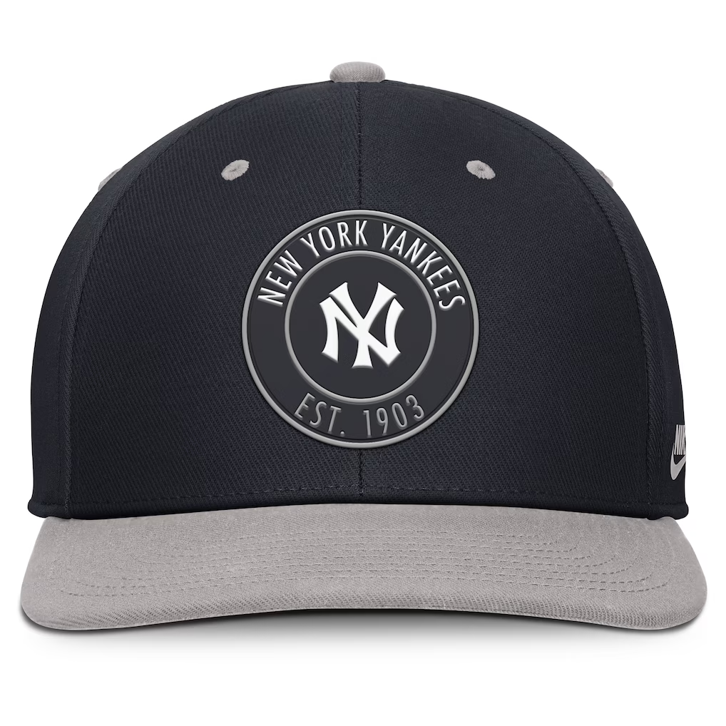gray-new-york-yankees-cooperstown-collection-pro-dri-fit-snapback-hat_ss5_p-202803737+pv-2+u-unygsabkm3ya9e8cehmo+v-yvnn4xexfajfodil3yup.webp