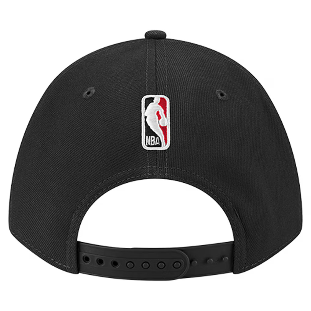 mens-new-era-black-chicago-bulls-9forty-stock-m-crown-adjustable-hat_ss5_p-202860165+pv-4+u-w9h9idtsl8l5hwvm5zjy+v-tarnifmcb1yjr9lwyyrf.webp