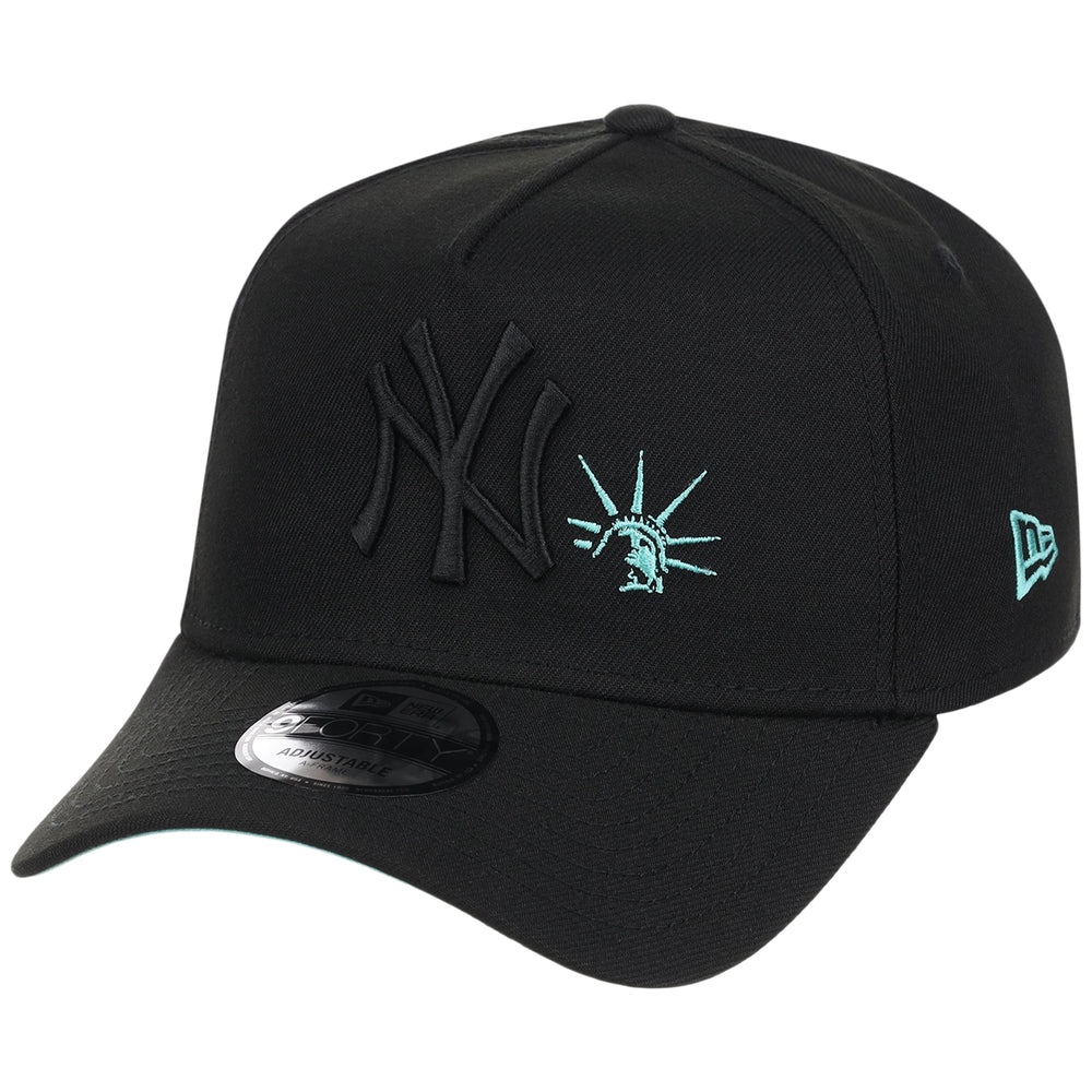 New York Yankees - New York Crown the City - Liberty Element New Era 9FORTY - Black/Black