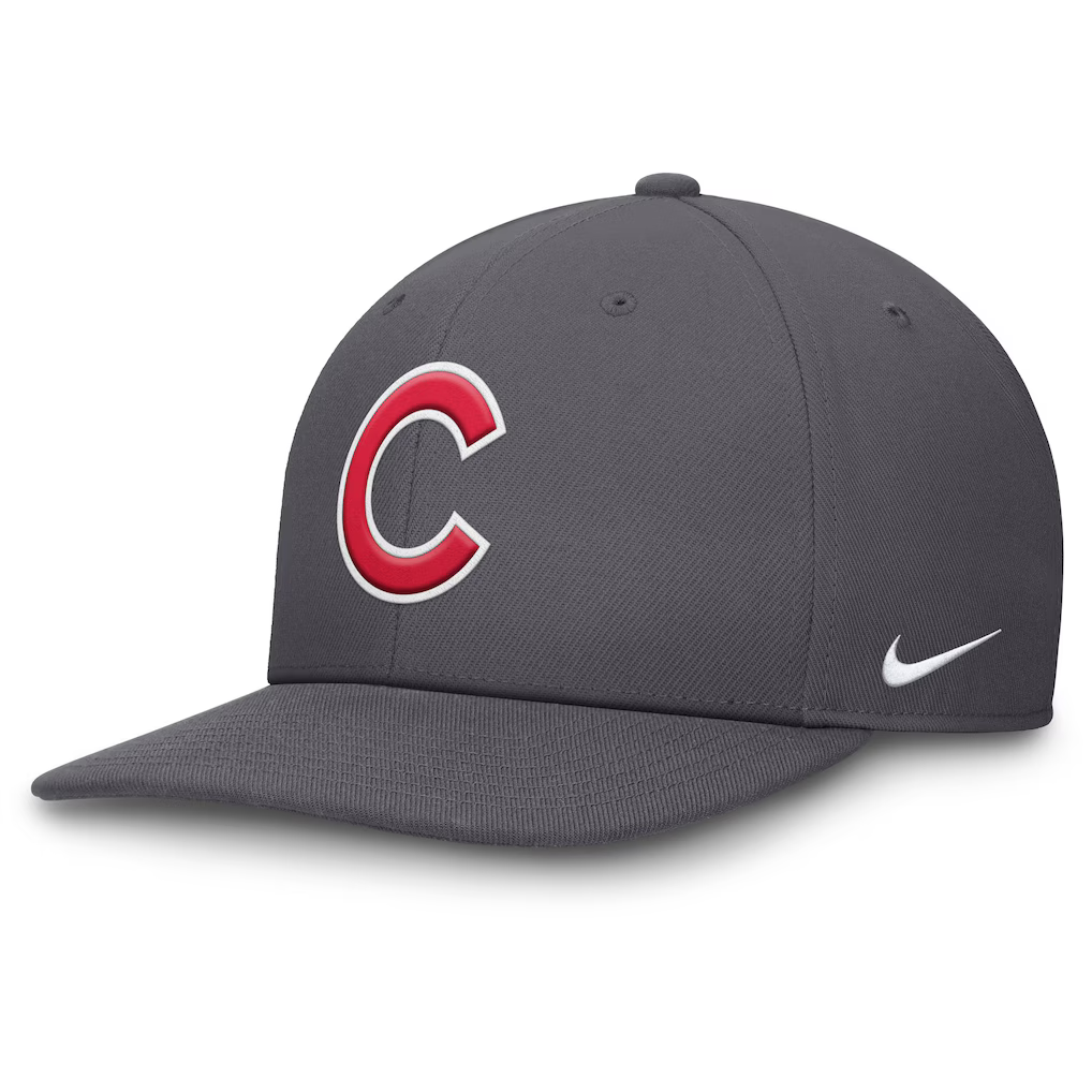 Chicago Cubs Nike Pro Performance Snapback Hat - Gray