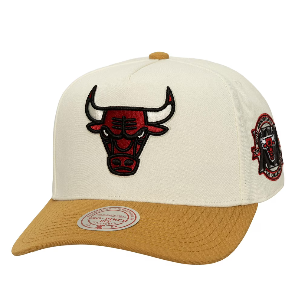 Chicago Bulls Mitchell & Ness Ochre Dusted Double Two-Toned Pro Crown Adjustable Hat - Cream